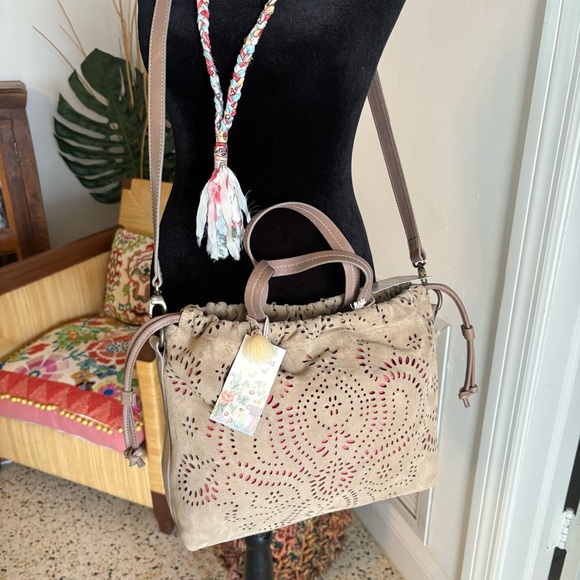 JOHNNY WAS Fiorire Vanessa Crossbody Boho Handbag! New Italian Tan Leather. Boho - Picture 2 of 14